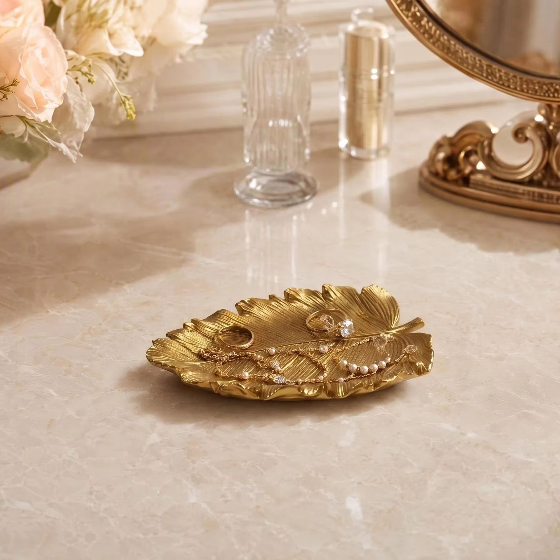 صينية تخزين فاخرة بتصميم أوراق - مراجعة Luxury Lifestyle Items وسعره